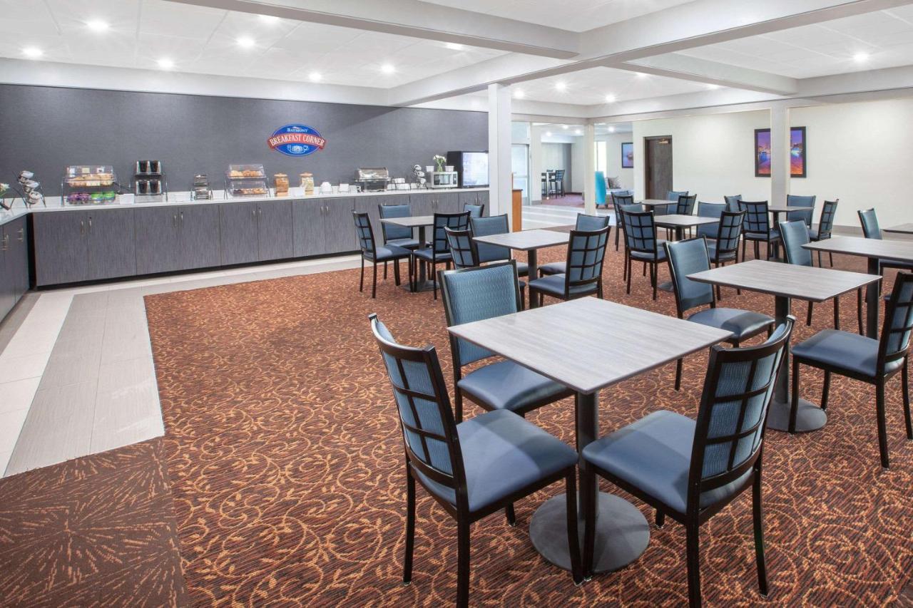 Baymont By Wyndham Grand Rapids Near Downtown Wyoming Exterior foto