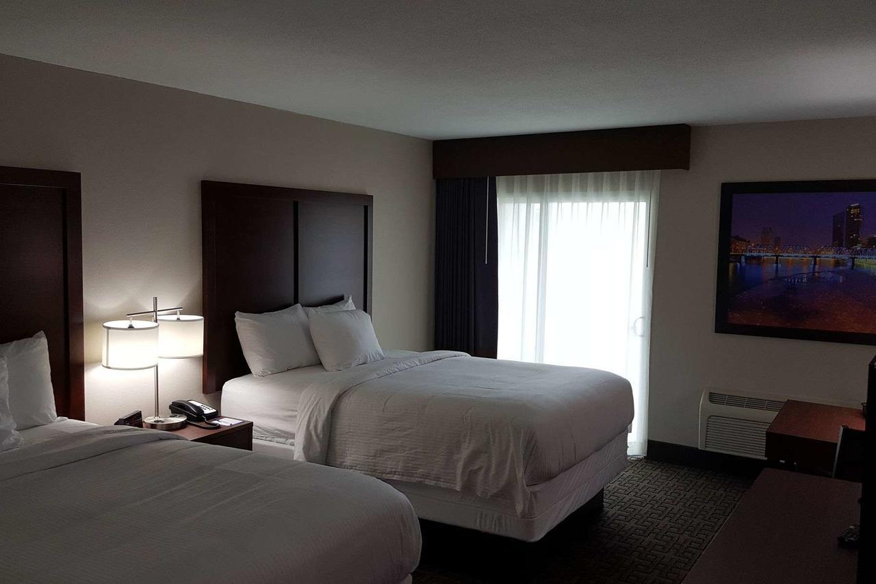 Baymont By Wyndham Grand Rapids Near Downtown Wyoming Exterior foto