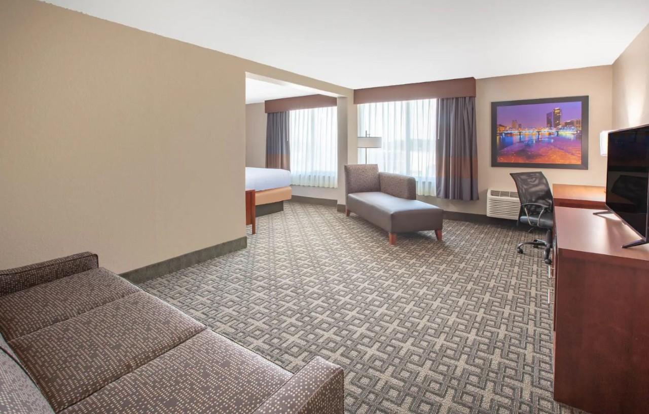 Baymont By Wyndham Grand Rapids Near Downtown Wyoming Exterior foto